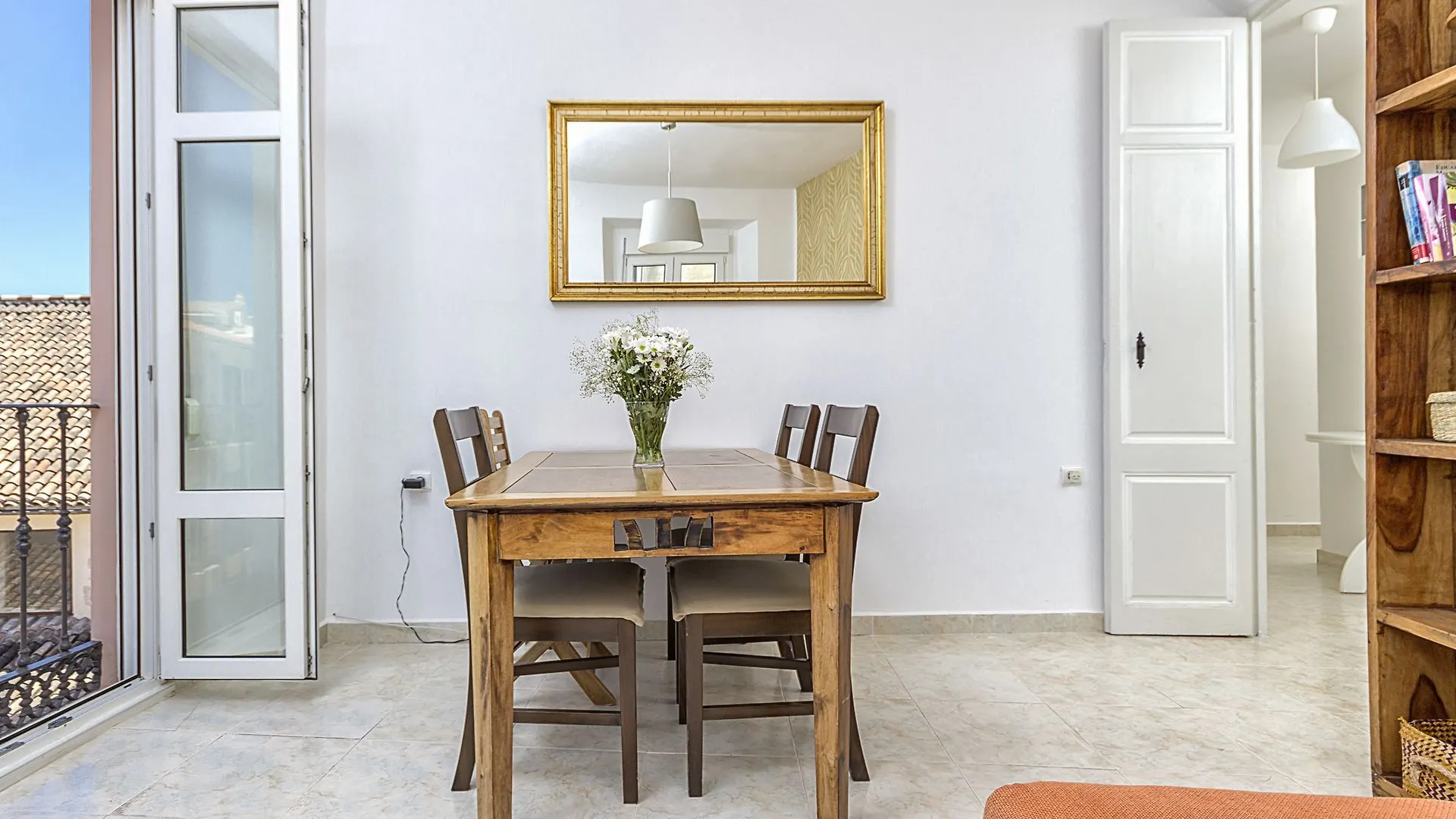 Apartamento Comandante contacts